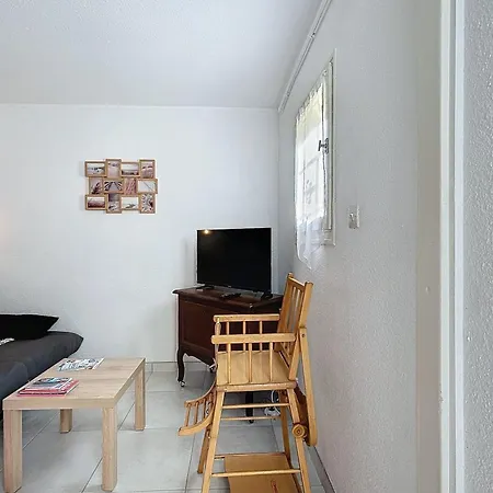 Small 40m With Terrace Near The *